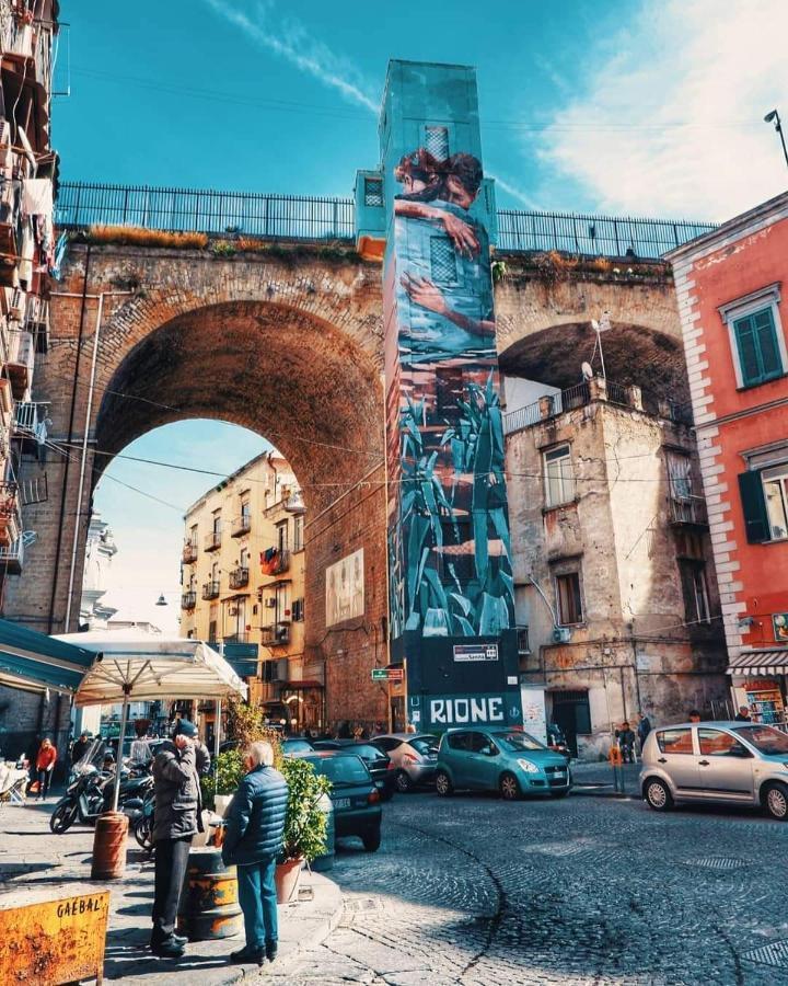 "Dint E Viche E Napule" Guest House Napoli Dış mekan fotoğraf