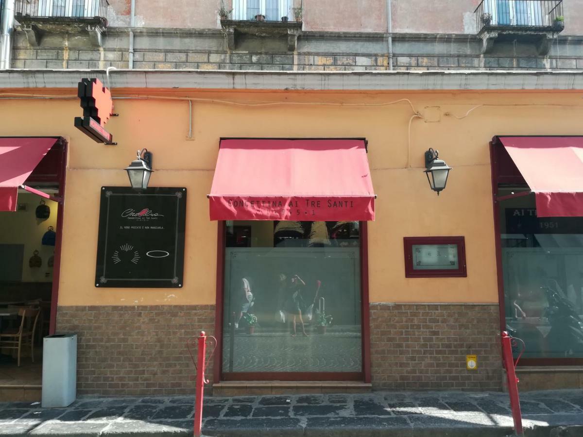 "Dint E Viche E Napule" Guest House Napoli Dış mekan fotoğraf