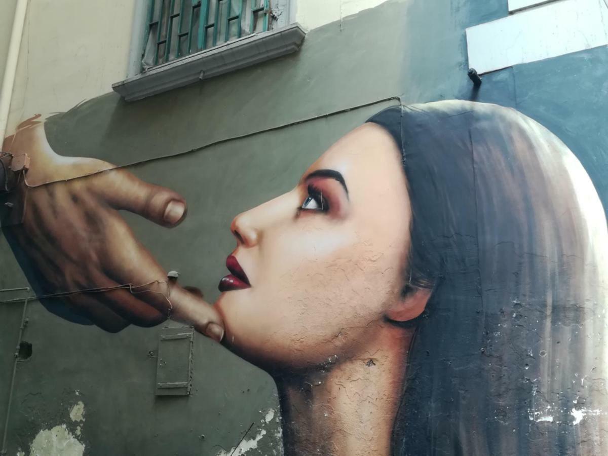 "Dint E Viche E Napule" Guest House Napoli Dış mekan fotoğraf
