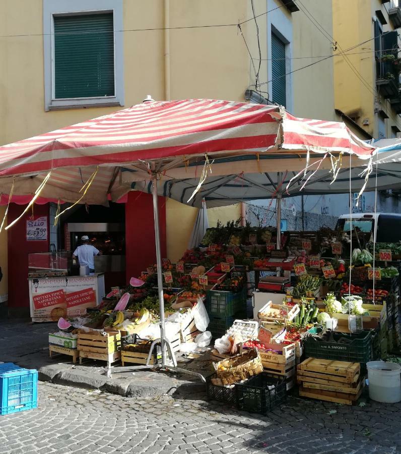 "Dint E Viche E Napule" Guest House Napoli Dış mekan fotoğraf